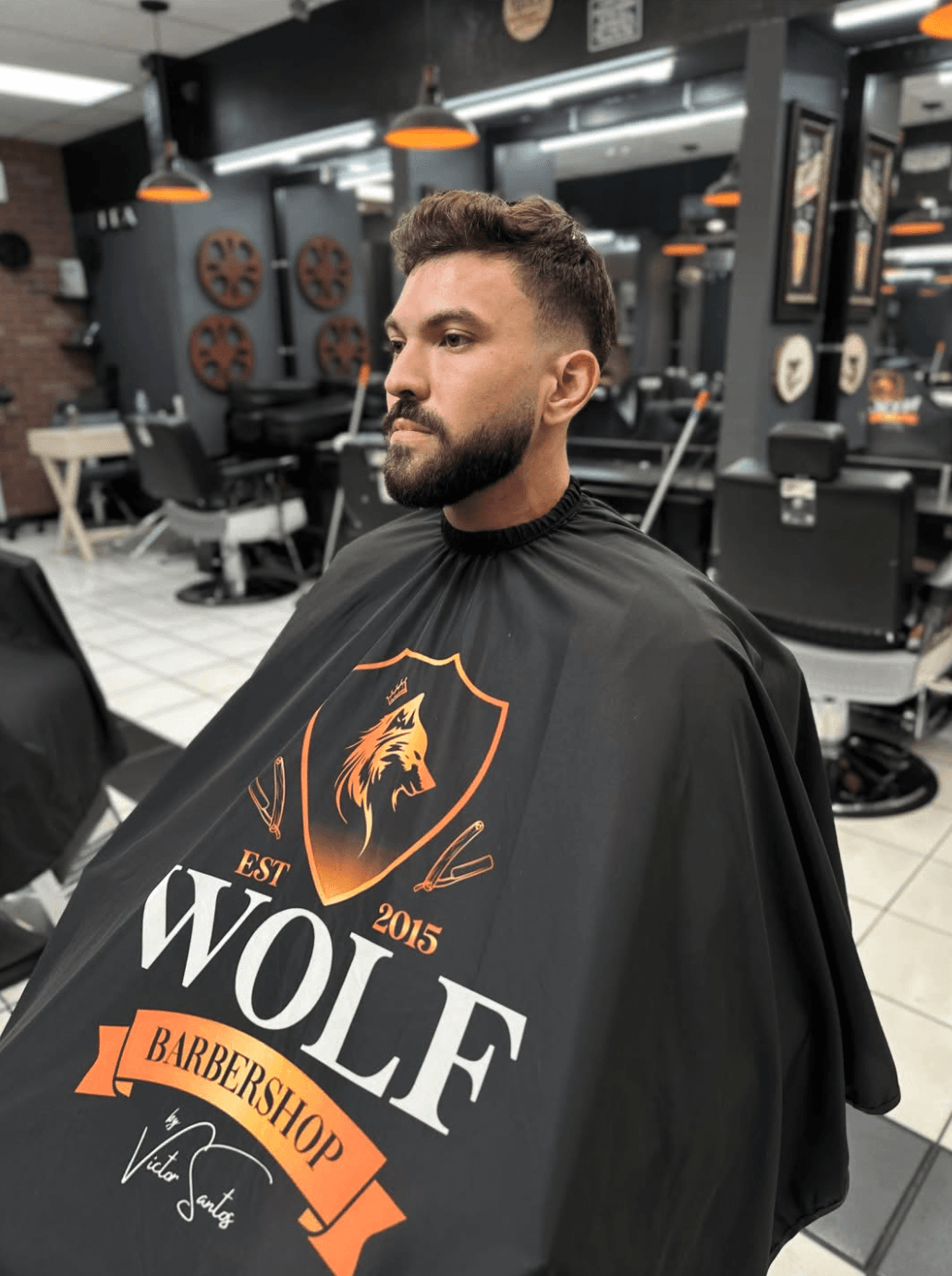 Corte degradê realizado na WOLF Barbershop